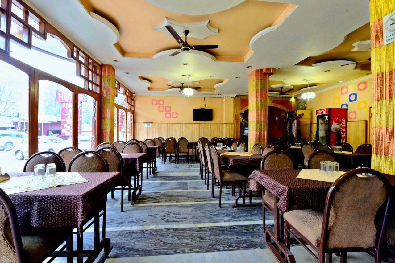 Oyo 26909 Hotel Paras Mandi Exteriör bild