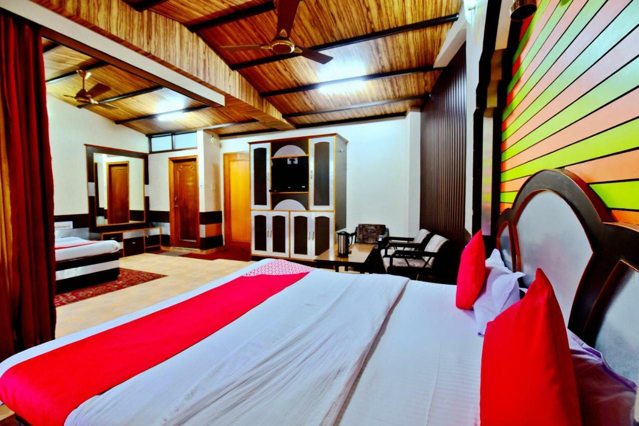 Oyo 26909 Hotel Paras Mandi Exteriör bild
