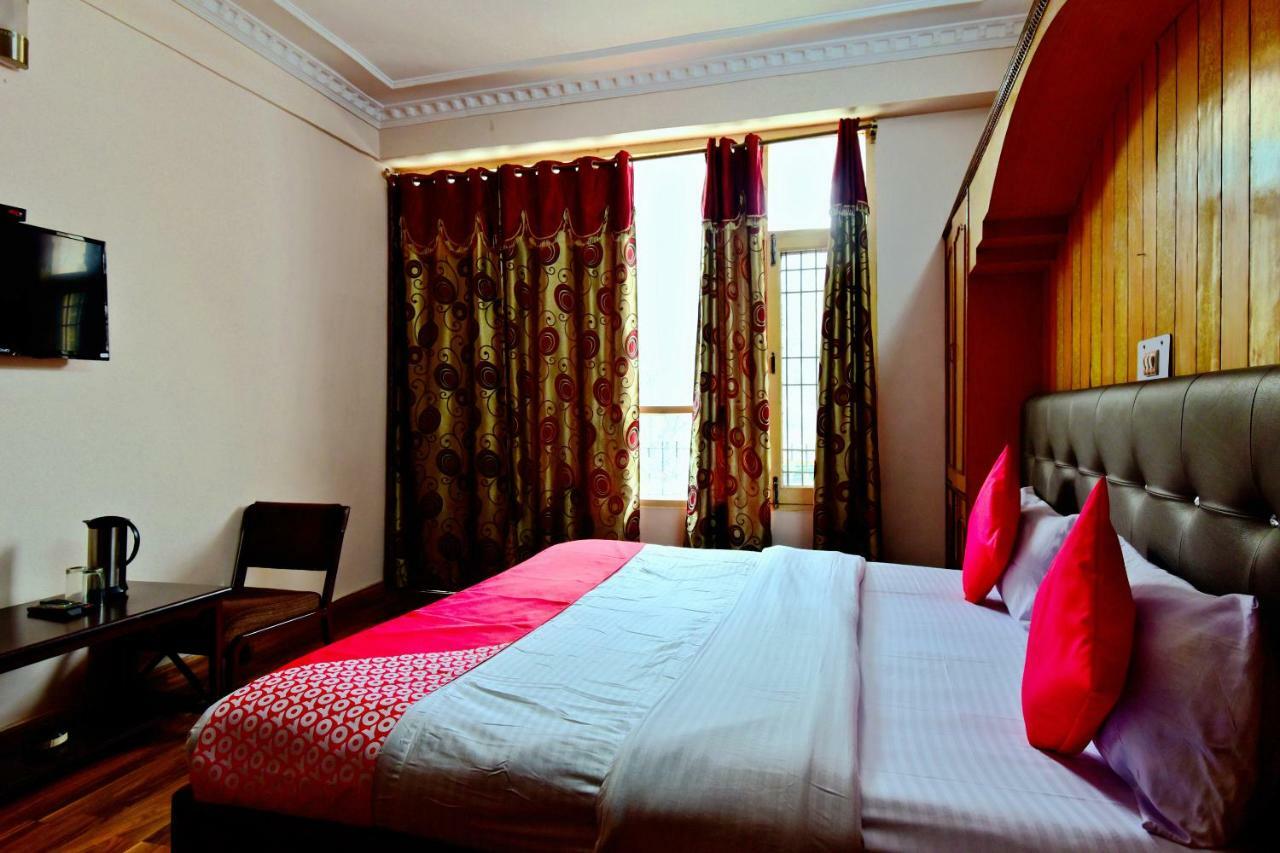 Oyo 26909 Hotel Paras Mandi Exteriör bild