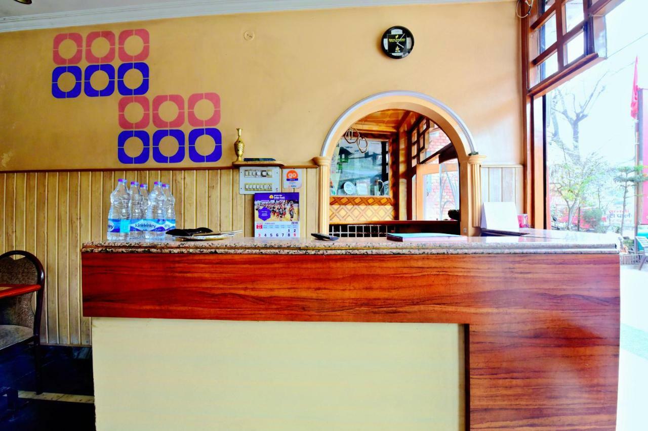 Oyo 26909 Hotel Paras Mandi Exteriör bild